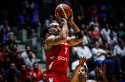 Fadi Khatib lors de l'une de ses dernières apparitions sous le maillot de l'équipe nationale du Liban de basket. Photo FIBA