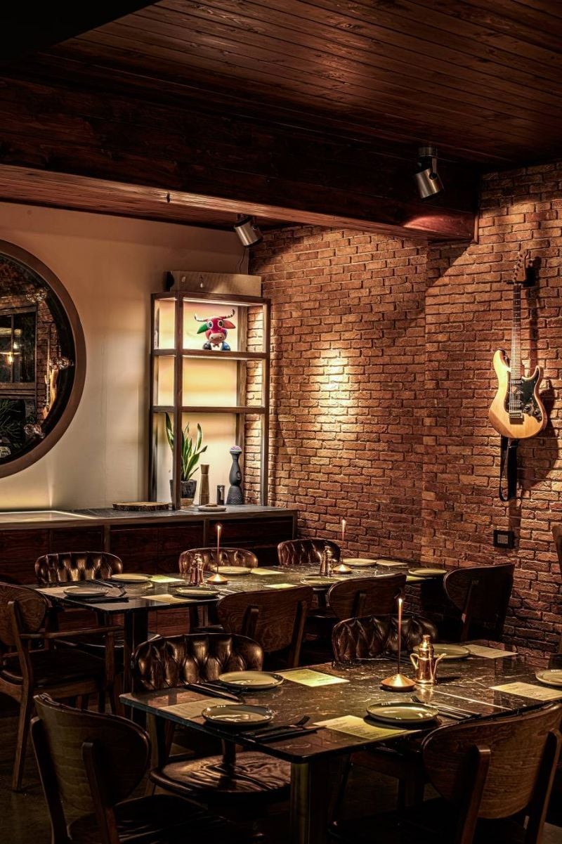 'Au 6ème': a private dining space in Achrafieh