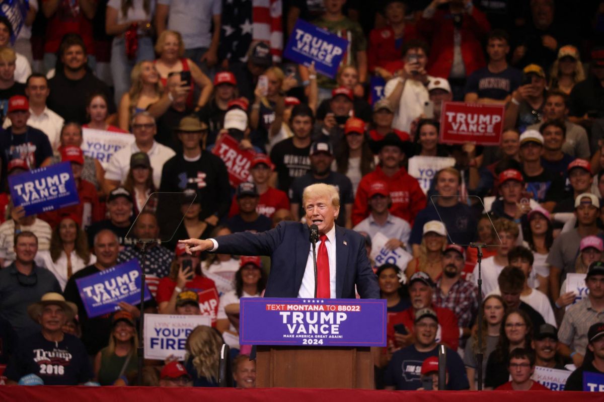 Trump campaign says it was hacked, blames Iran Trump campaign says it was hacked, blames Iran