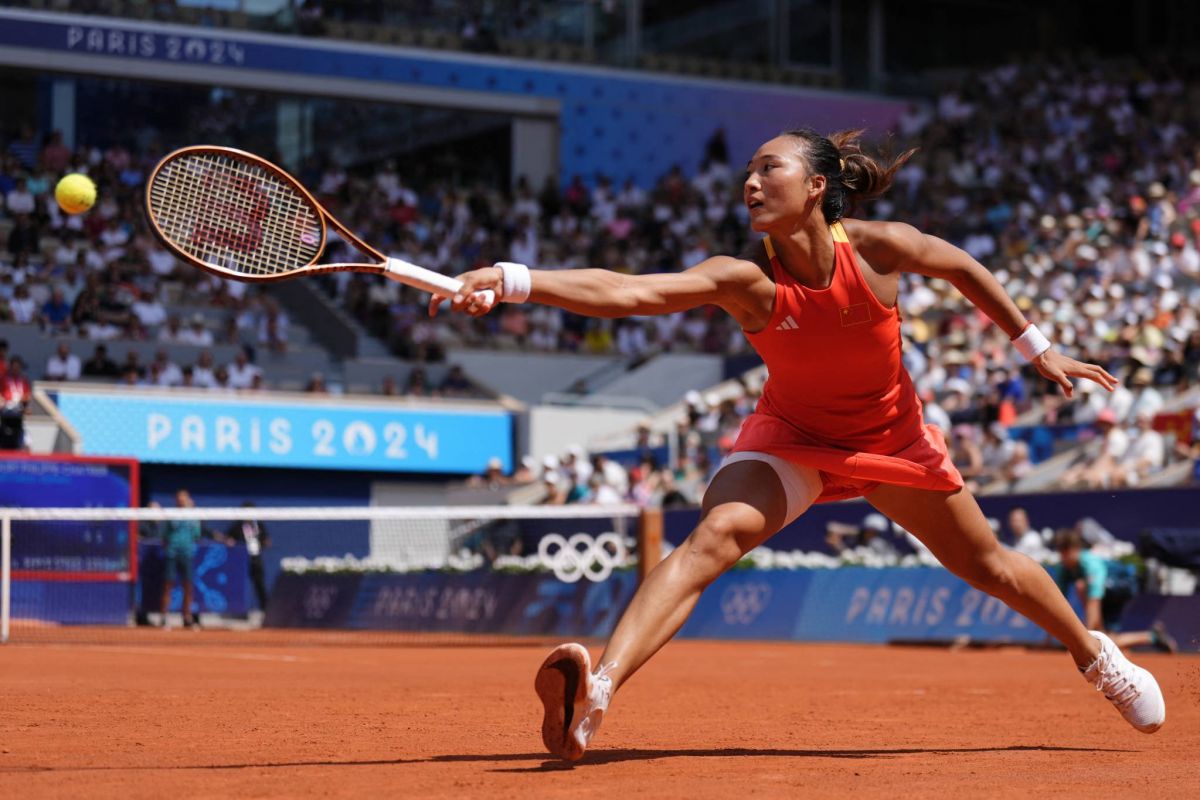 La folie Zheng Qinwen déferle dans les clubs de tennis en Chine La folie Zheng Qinwen déferle dans les clubs de tennis en Chine