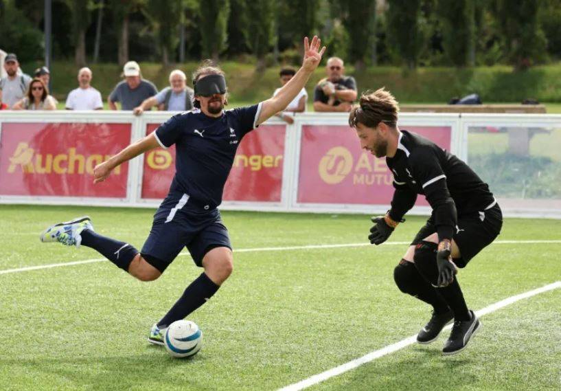 Les Bleus du cécifoot se préparent à l’ombre des terrils Les Bleus du cécifoot se préparent à l’ombre des terrils