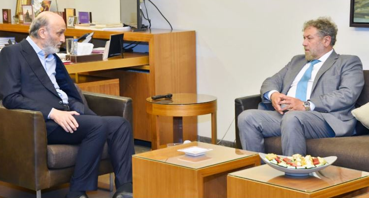 Geagea et Frem appellent à privatiser le secteur de l’électricité au Liban Geagea et Frem appellent à privatiser le secteur de l’électricité au Liban