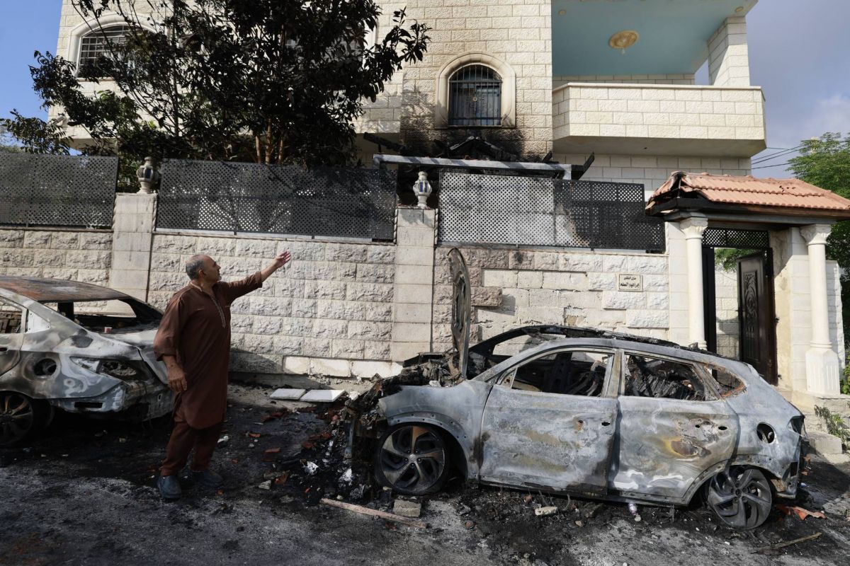 Palestinians describe 'brutal' West Bank settler attack