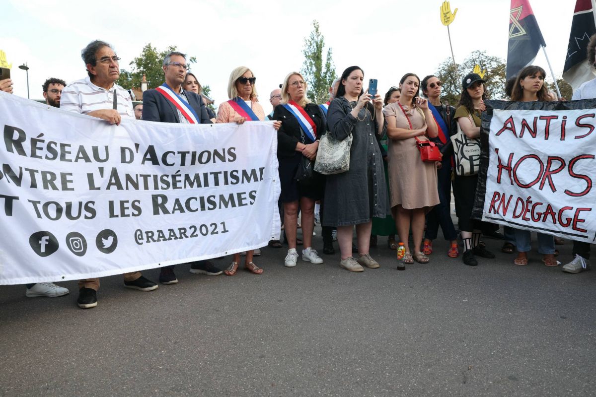 Attaque contre une synagogue du sud de la France: le suspect est un Algérien en situation régulière
