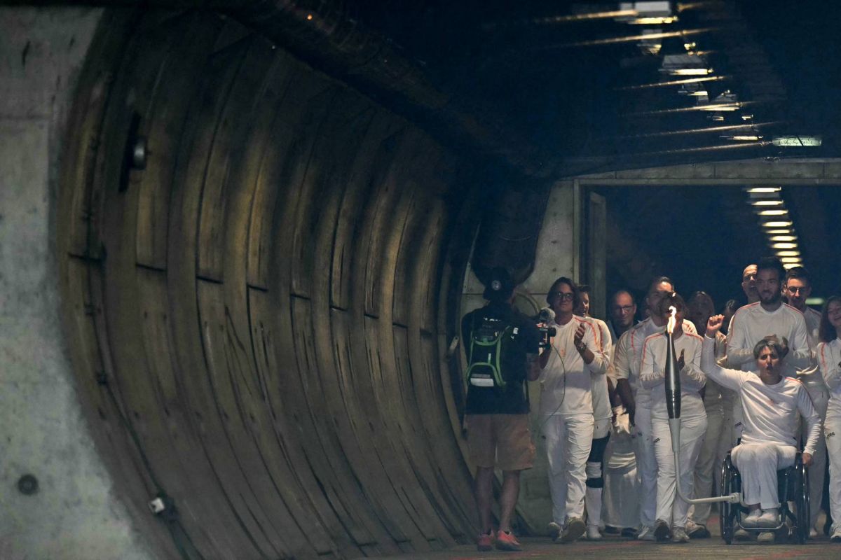 La flamme paralympique arrive en France par le Tunnel sous la Manche