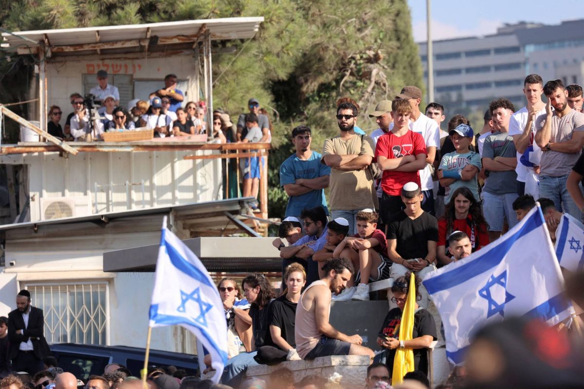 Will Netanyahu bow to internal pressure to sign a Gaza deal?