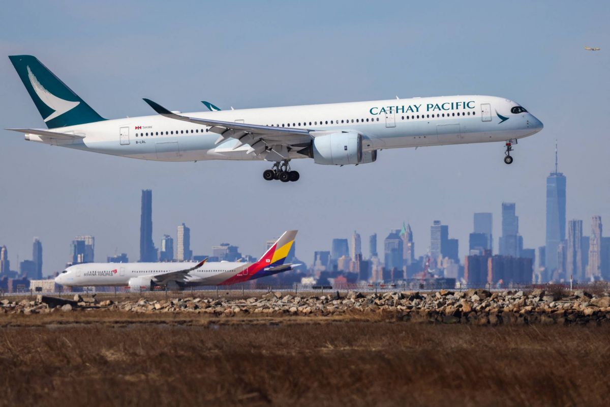 Cathay Pacific prévoit un retour à la normale d'ici à samedi, après la réparation de ses Airbus A350