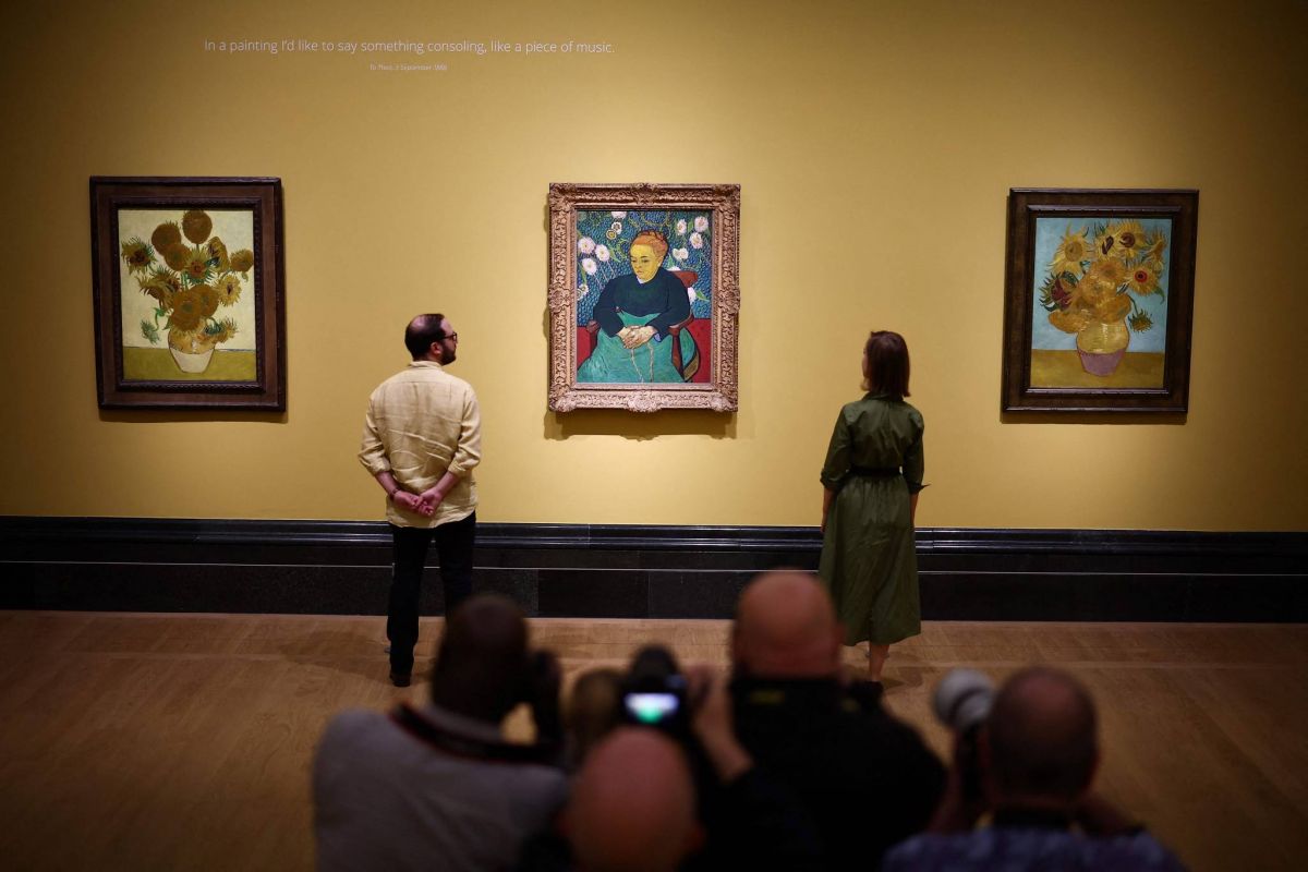 Des « Tournesols » pensés en triptyque par Van Gogh réunis à la National Gallery de Londres