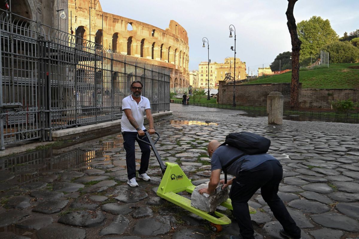 A Rome, l'Arc de Constantin endommagé par la foudre