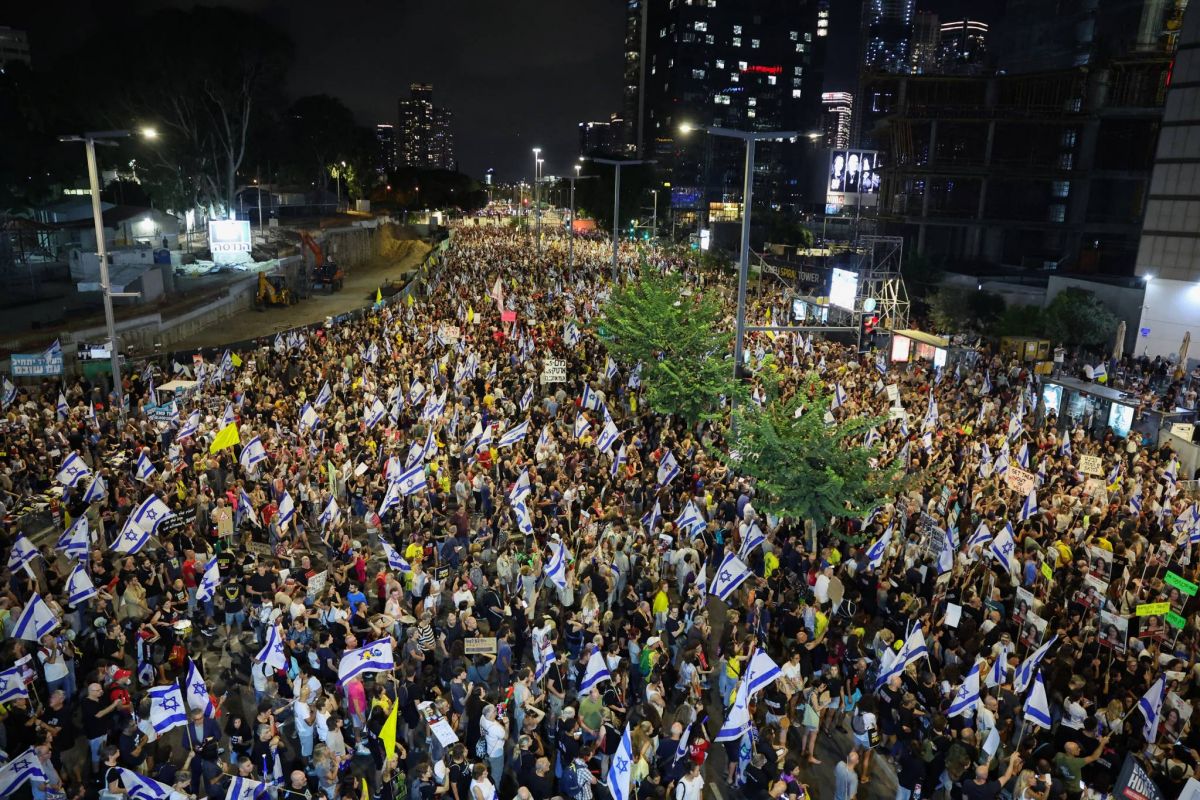Israeli protesters keep up pressure for Gaza hostage deal