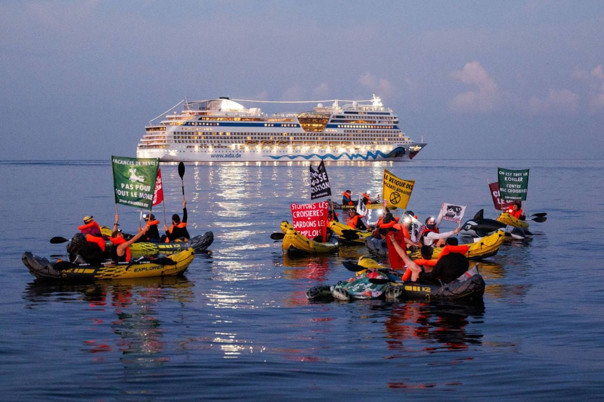 Blocage en mer d'un terminal de croisières à Marseille