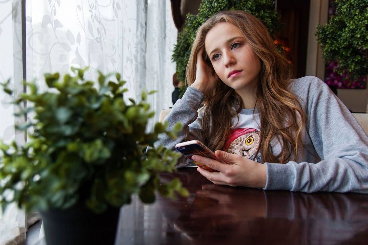 Sous pression, Instagram renforce les protections pour les adolescents