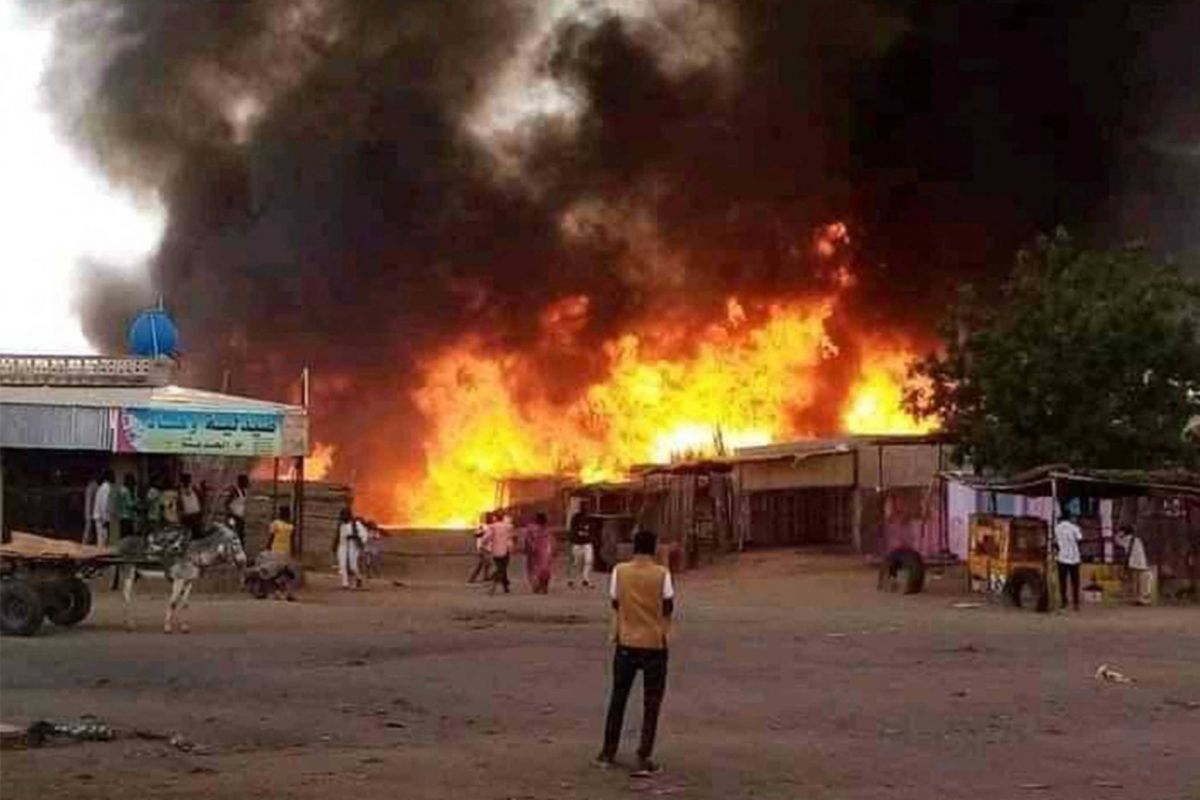 Au Soudan, la ville d’el-Facher ravagée par les combats Au Soudan, la ville d’el-Facher ravagée par les combats