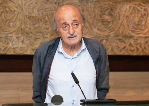 Joumblatt : La guerre est encore à ses débuts