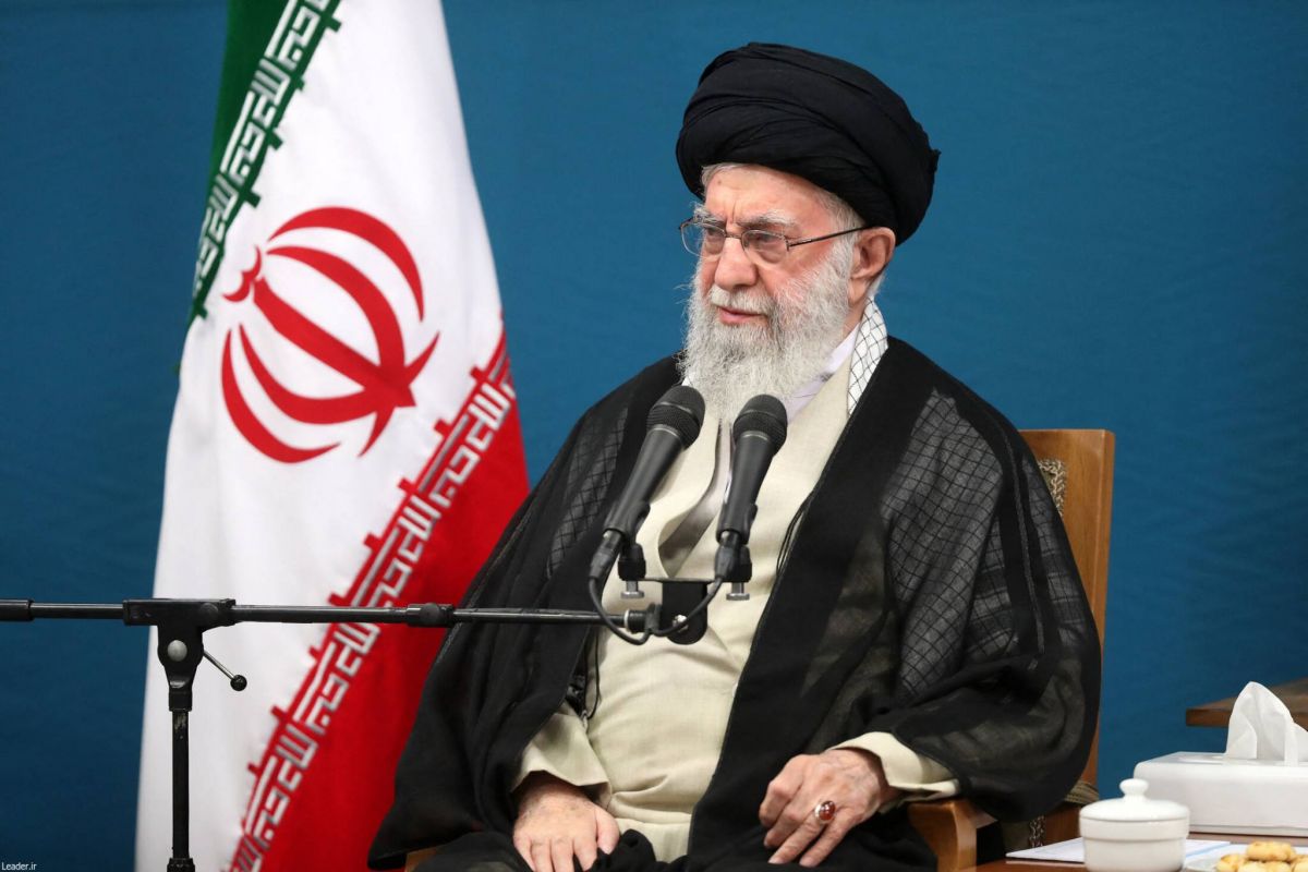Le guide suprême iranien affirme que les raids israéliens au Liban ne mettront pas le Hezbollah 