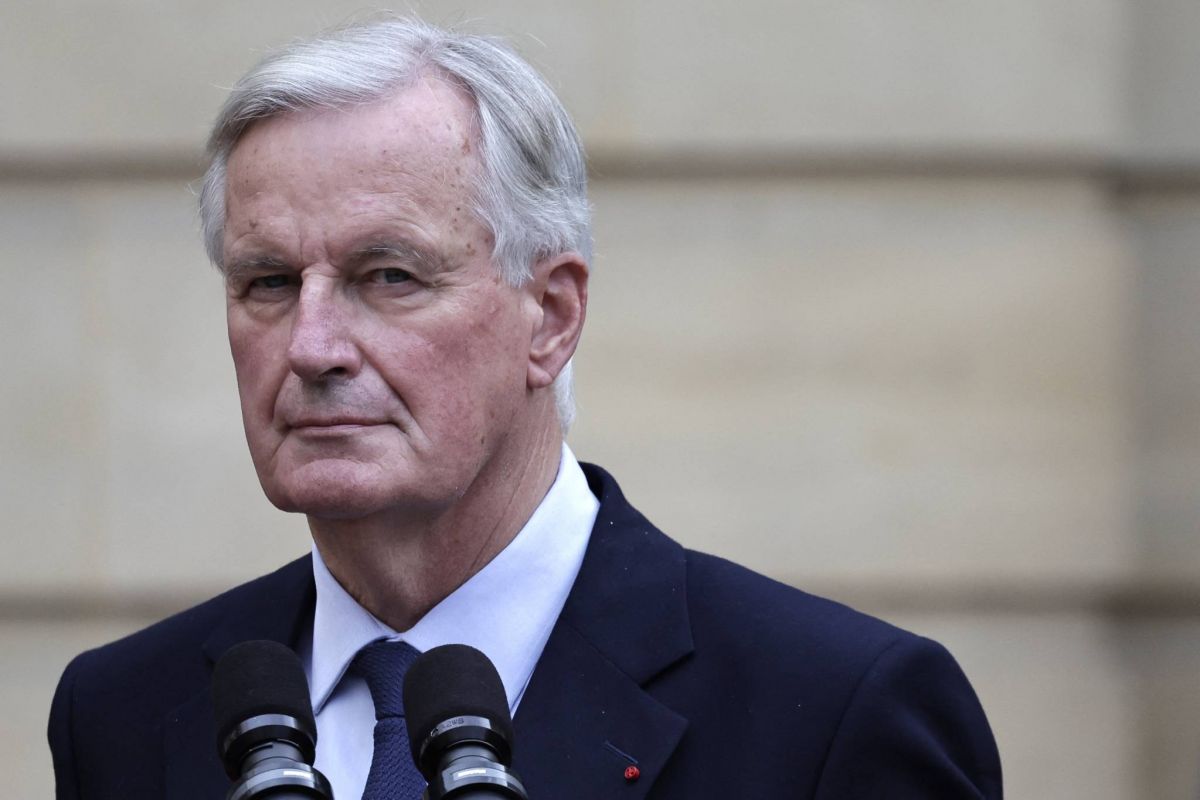 Le gouvernement Barnier annoncé, marqué à droite
