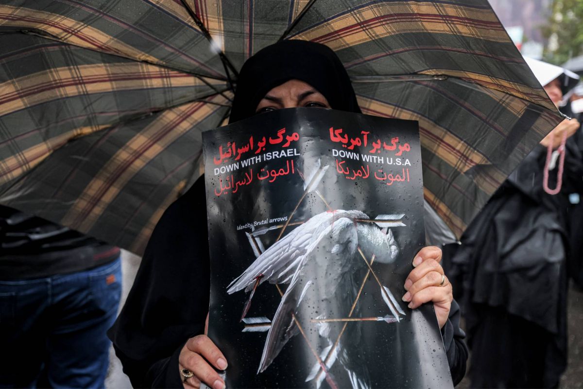 En Iran, Khamenei prônerait la prudence après l'assassinat de Nasrallah