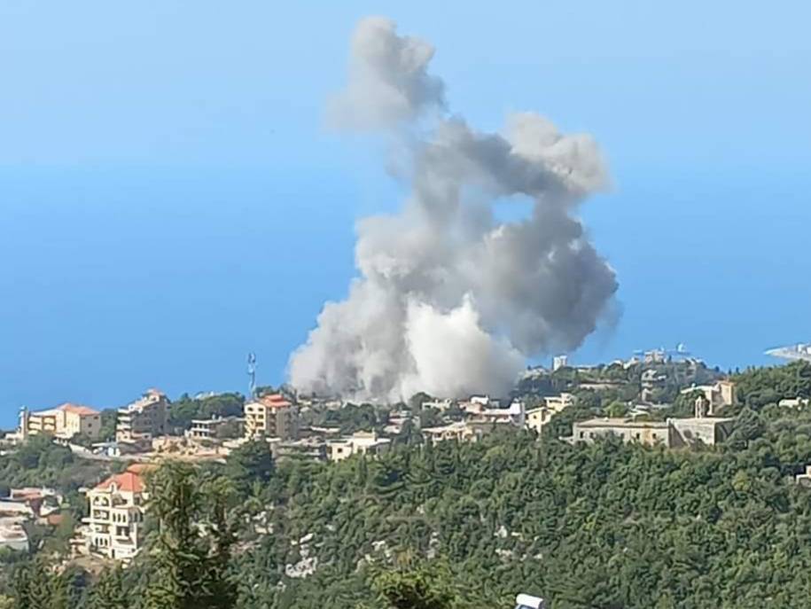 Pour la deuxième fois en moins de dix jours, l'aviation israélienne frappe Maaysra, village chiite du Kesrouan