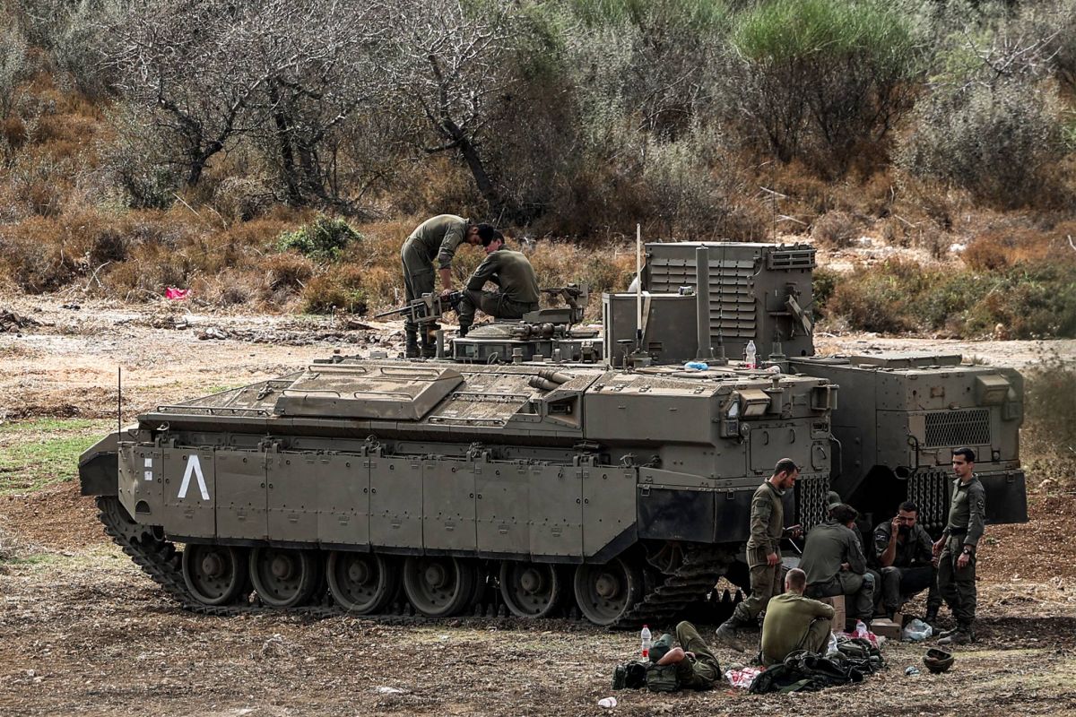 L'armée israélienne envoie deux brigades d'infanterie et une brigade blindée supplémentaires à la frontière avec le Liban
