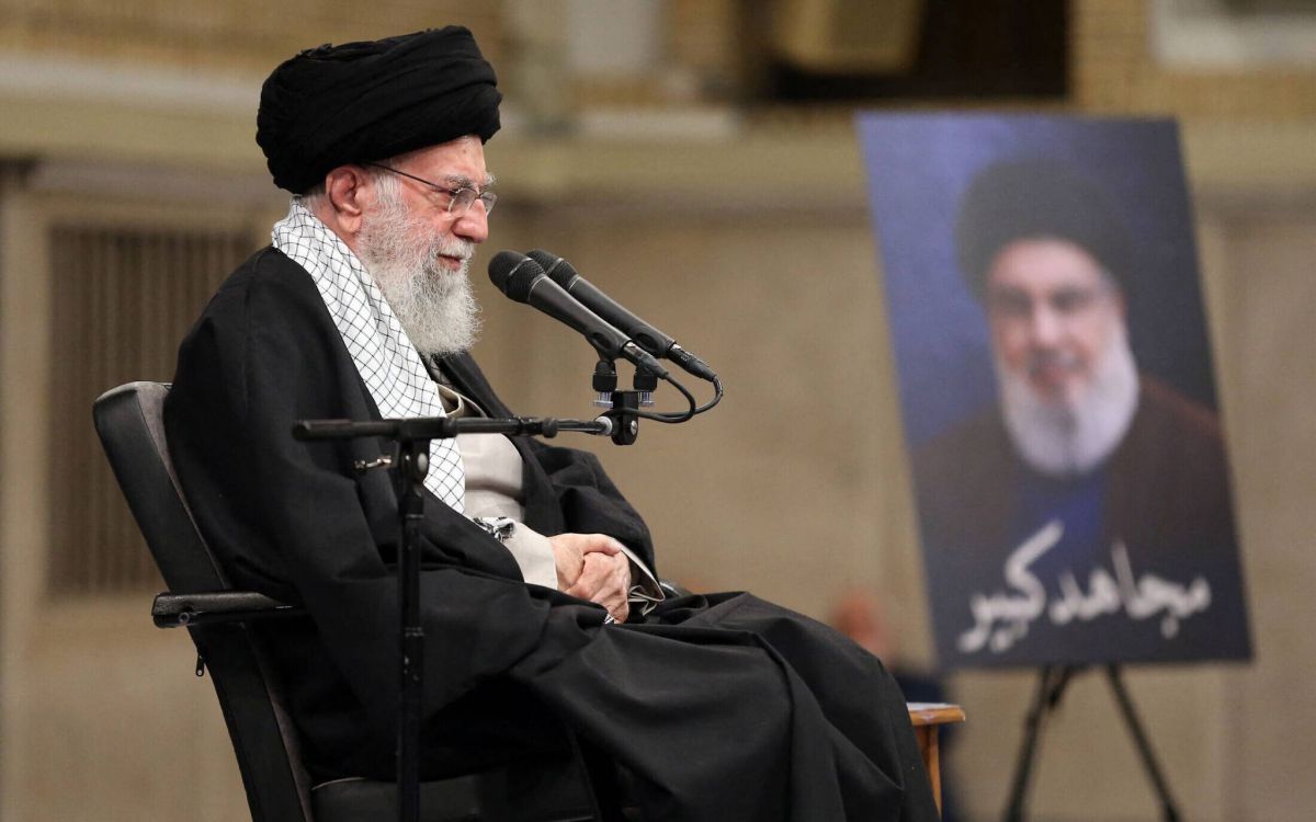 Khamenei now alone before the abyss