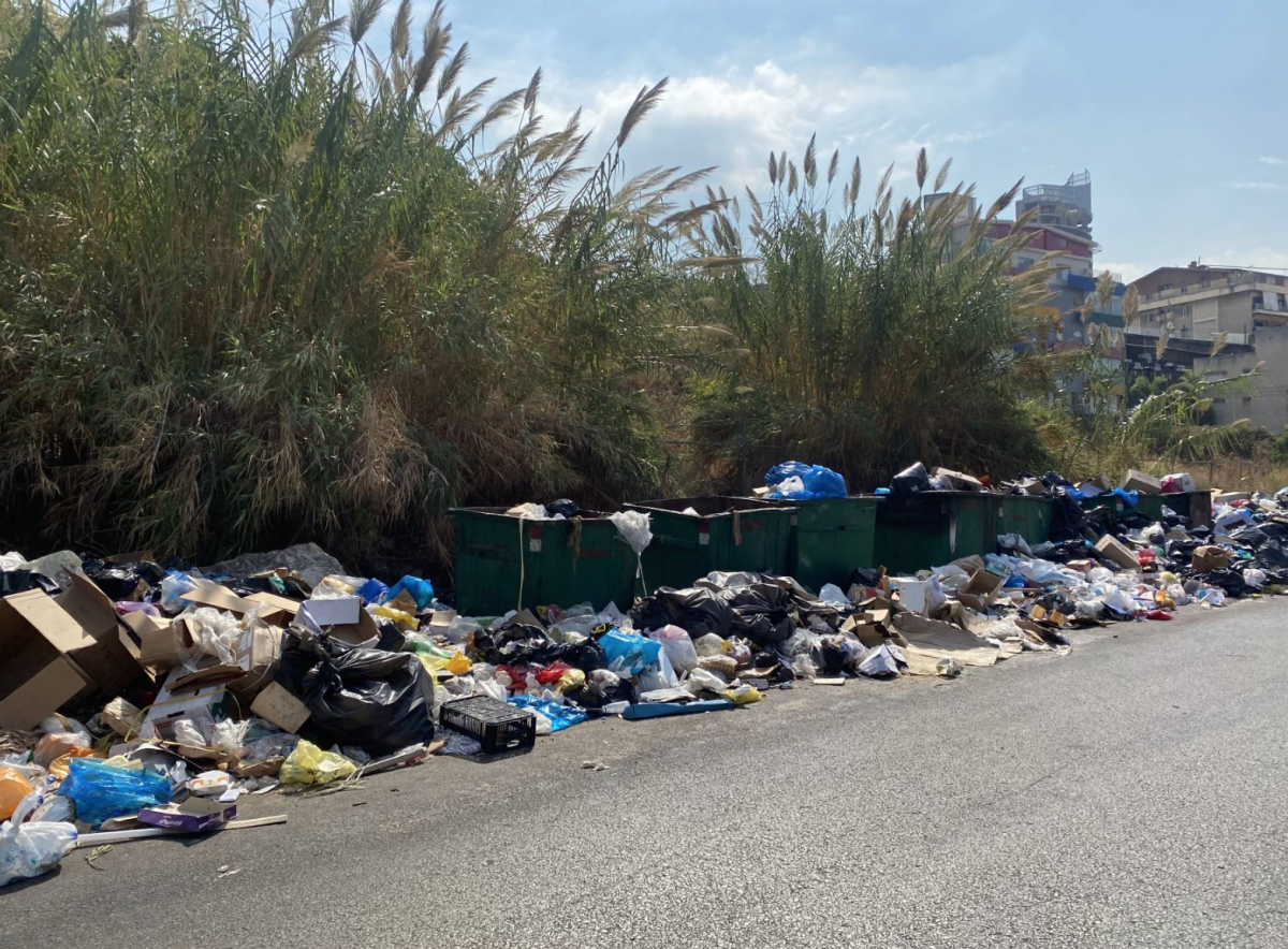 Imperiled waste collection: Another reverberation of displacement