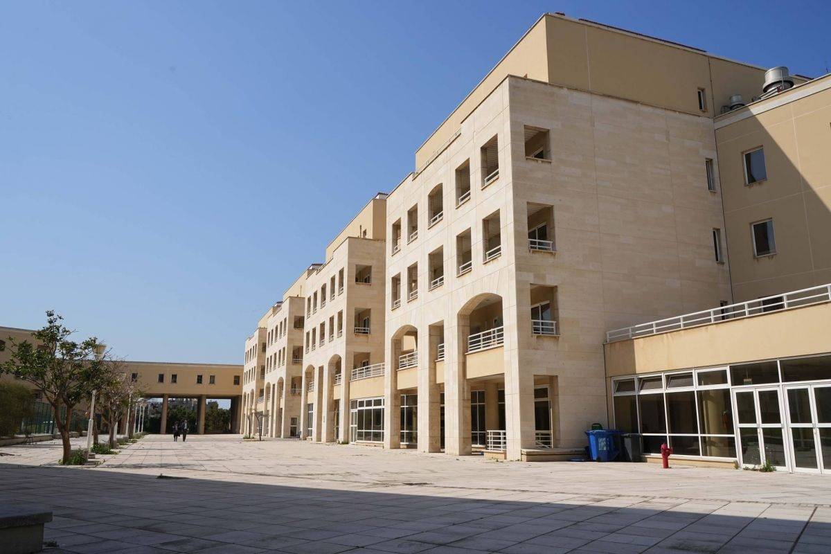 Lebanese University announces online classes Lebanese University announces online classes