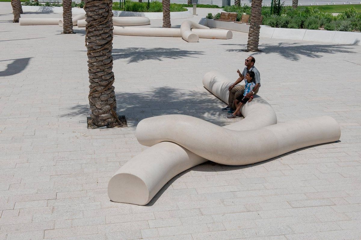 Najla el-Zein primée pour ses bancs-sculptures qui nous rapprochent