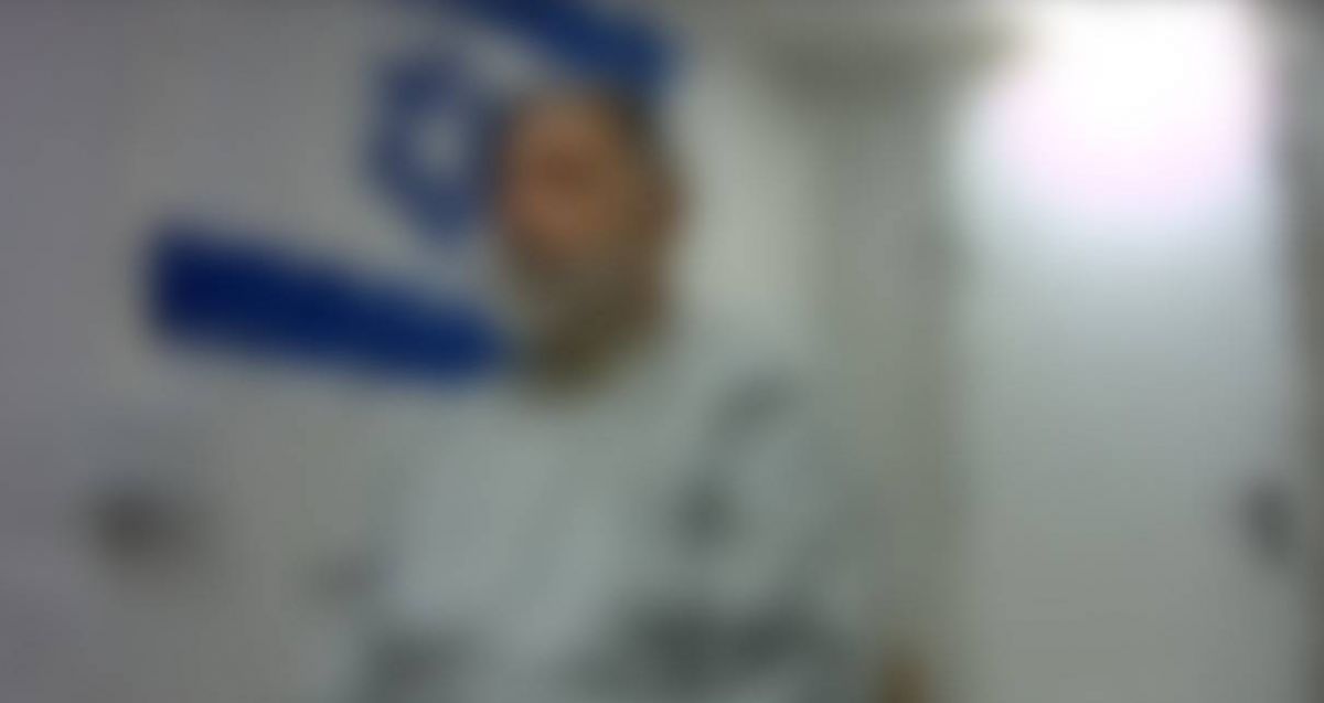 L'armée israélienne diffuse une vidéo d'un membre présumé du Hezbollah capturé et affirme en avoir saisi trois autres L'armée israélienne diffuse une vidéo d'un membre présumé du Hezbollah capturé et affirme en avoir saisi trois autres