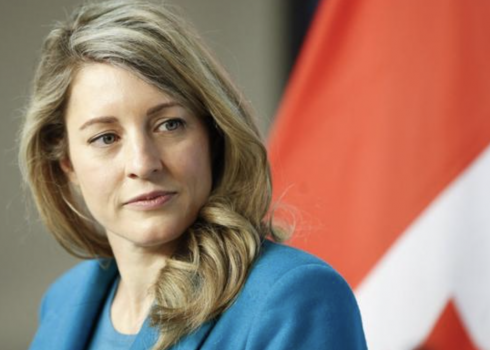 Mélanie Joly à « L’OLJ » : L’affaiblissement du Hezbollah est une occasion de mettre fin à la crise politique