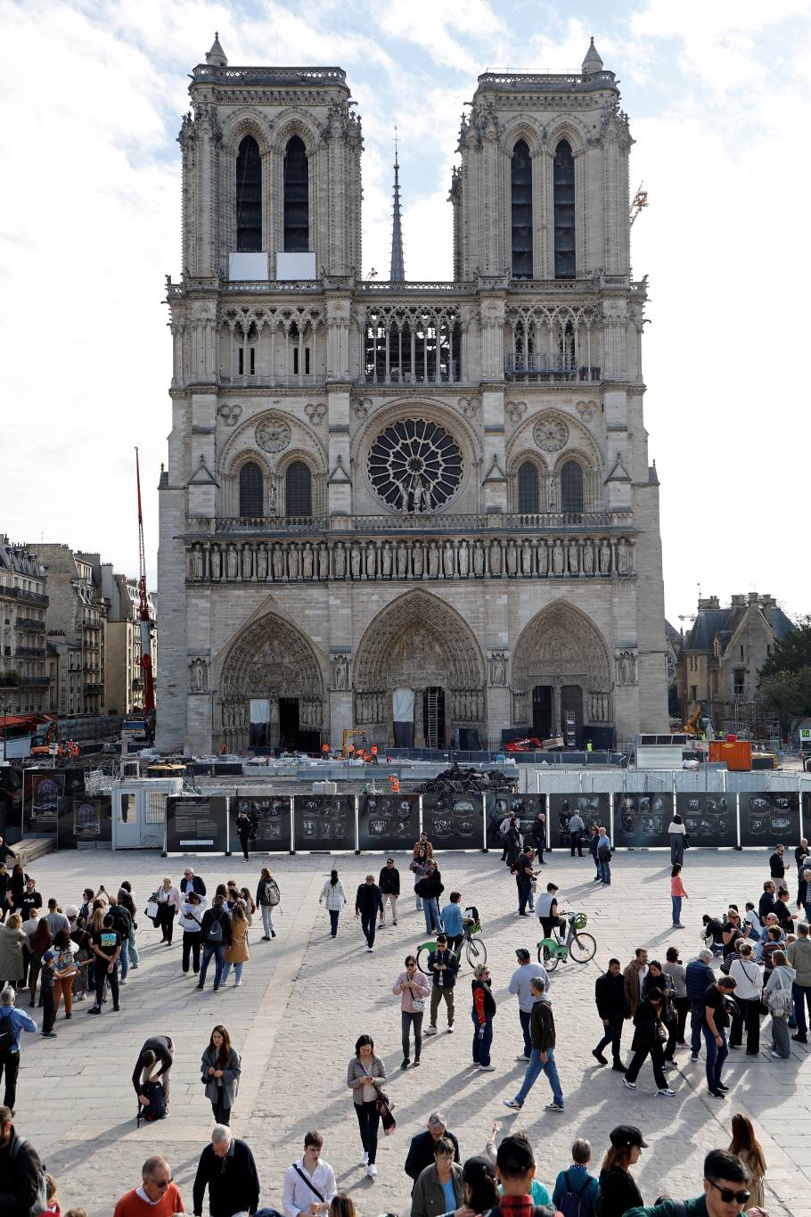 L'idée de payer l'entrée de Notre-Dame de Paris relance le débat