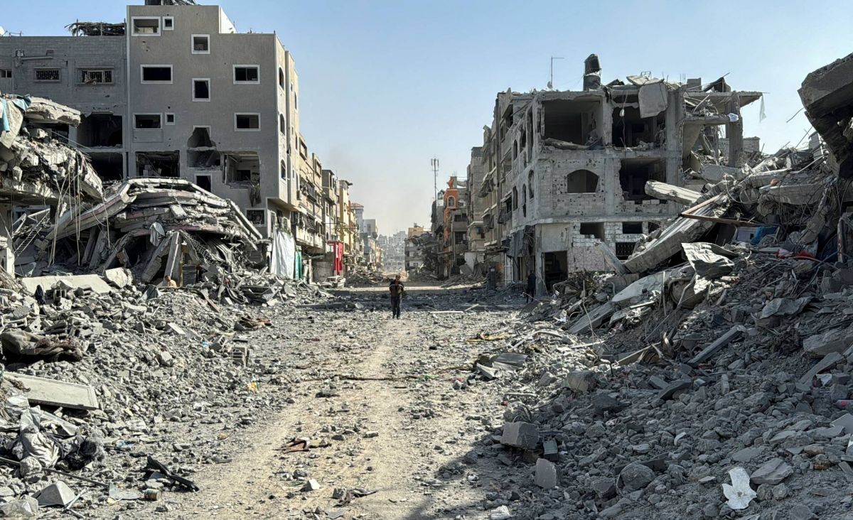 Israeli army leaves north Gaza hospital, detains medics, says health ministry