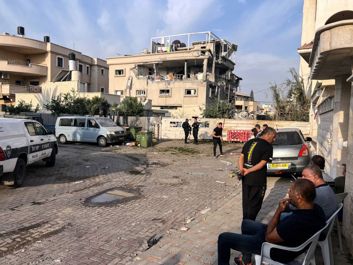 Strike on central Israel wounds 19 Strike on central Israel wounds 19