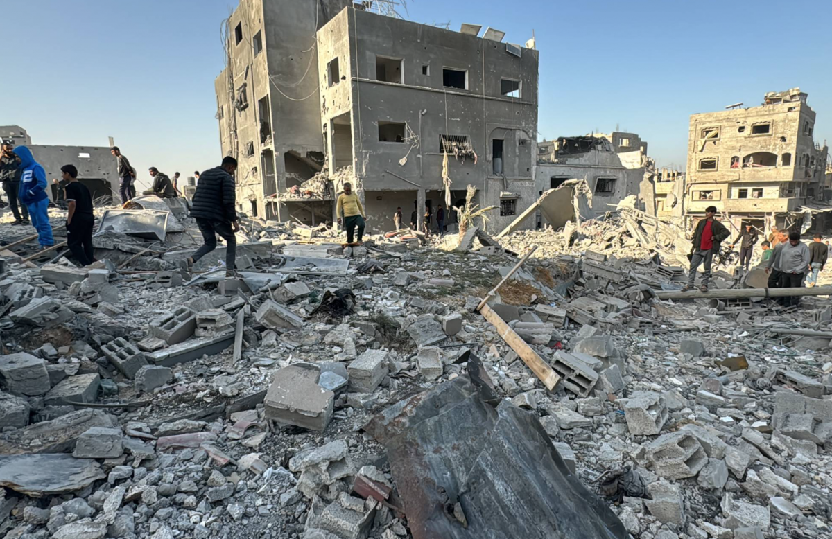 Sissi proposes 'negotiations within 10 days' for a complete cease-fire in Gaza Sissi proposes 'negotiations within 10 days' for a complete cease-fire in Gaza