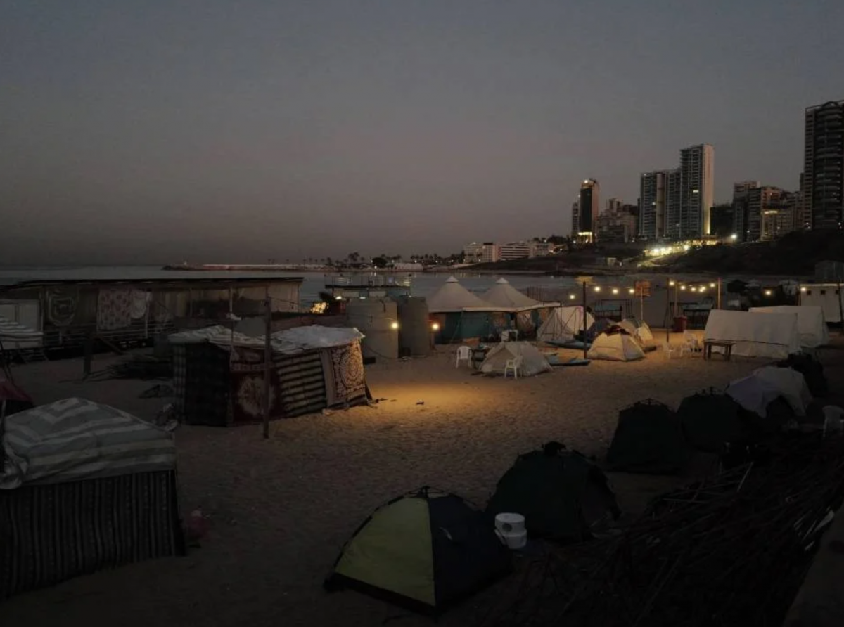 ISF removes displaced people's tents from Ramlet al-Baida