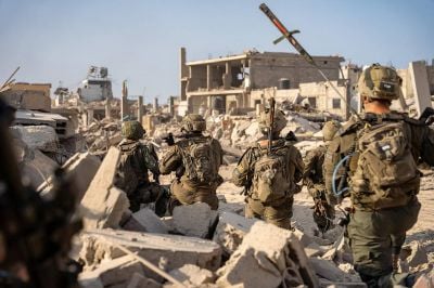 L'armée israélienne annonce que deux "projectiles" ont été tirés depuis le nord de Gaza