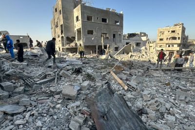 Sissi propose « des négociations sous dix jours » en vue d'un cessez-le-feu complet à Gaza