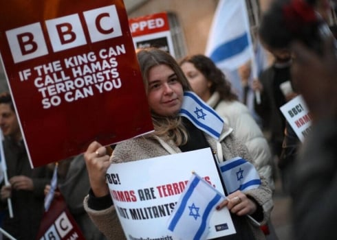 Une centaine d’employés dénoncent un biais de la BBC dans sa couverture de Gaza