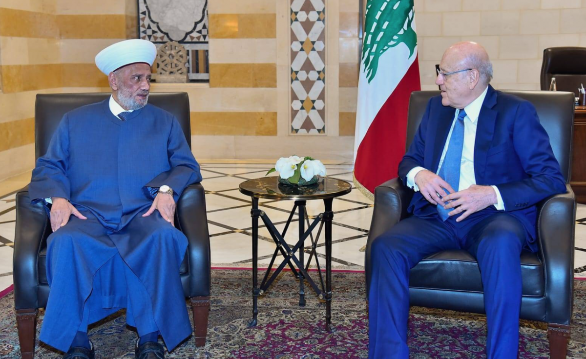 Mikati holds talks with Derian ahead of Islamic Supreme Council meeting