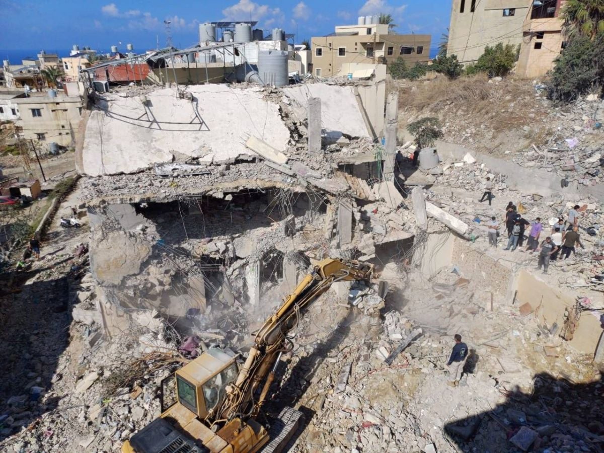 Israeli airstrike in Saksakieh kills 12 people, including three children