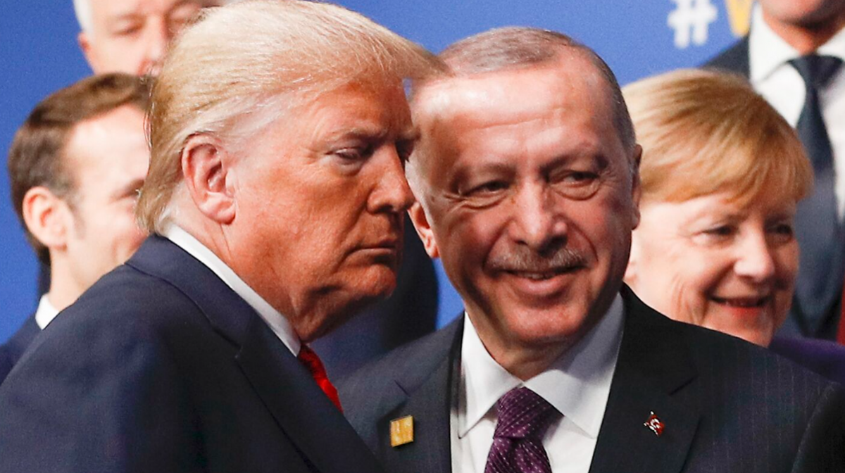 Syrie : le retrait américain revient sur la table