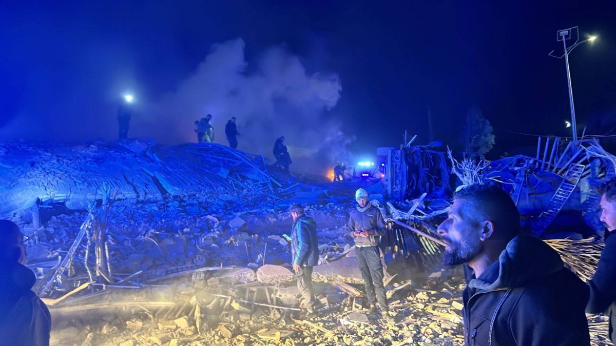 Quinze pompiers tués dans la frappe sur un centre de la Défense civile près de Baalbeck Quinze pompiers tués dans la frappe sur un centre de la Défense civile près de Baalbeck