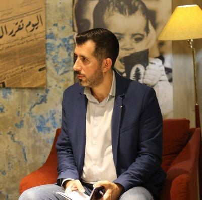 En tant que journaliste, Firas Hatoum refuse de comparaître devant la police criminelle
