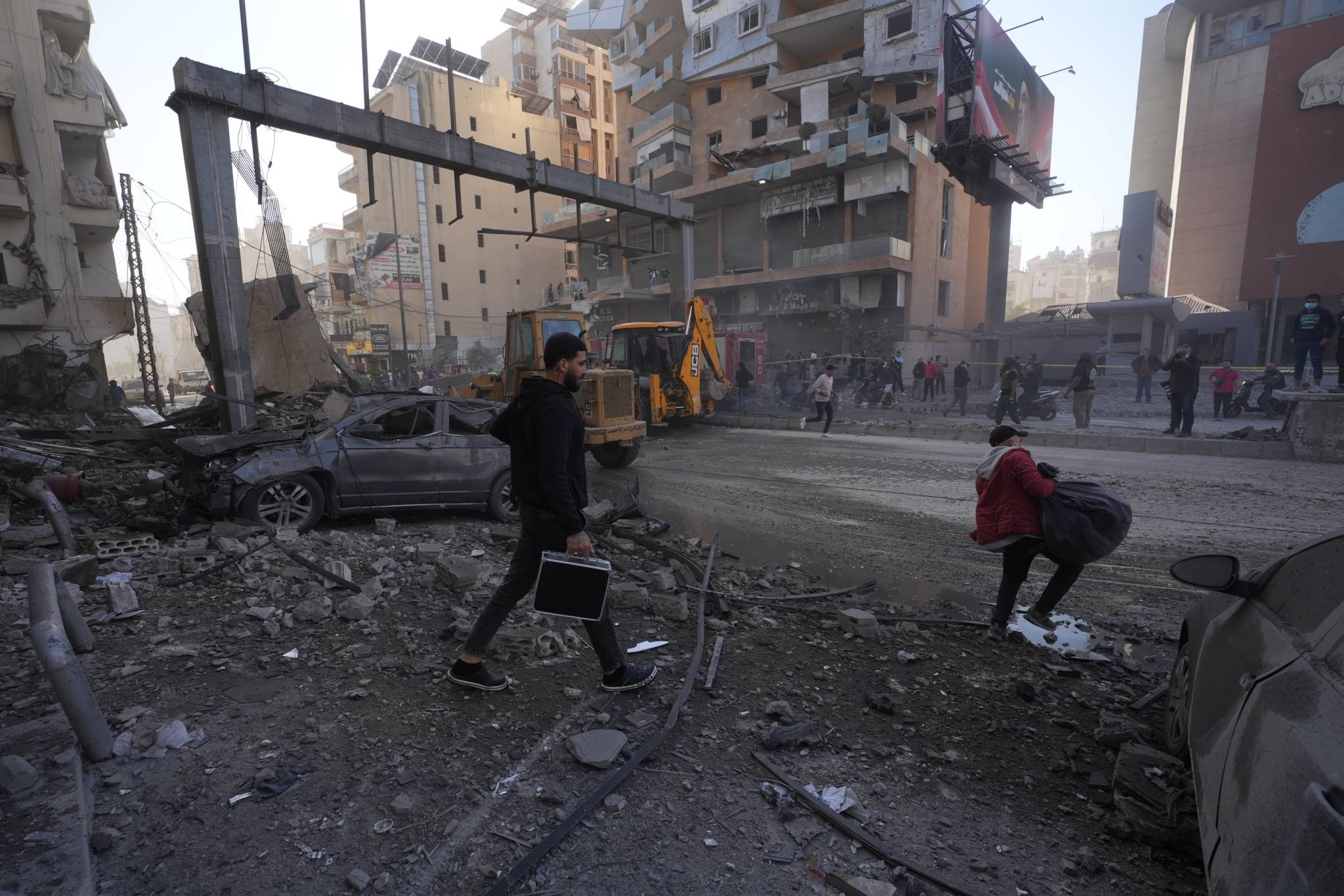 Face à la fréquence des frappes israéliennes, certains habitants ont décidé de quitter les lieux. Photo Mohammad Yassine