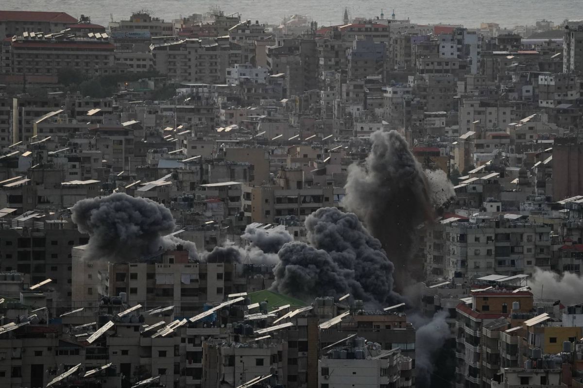 Hezbollah intensifies its actions as Israel advances southward and strikes Beirut’s southern suburbs