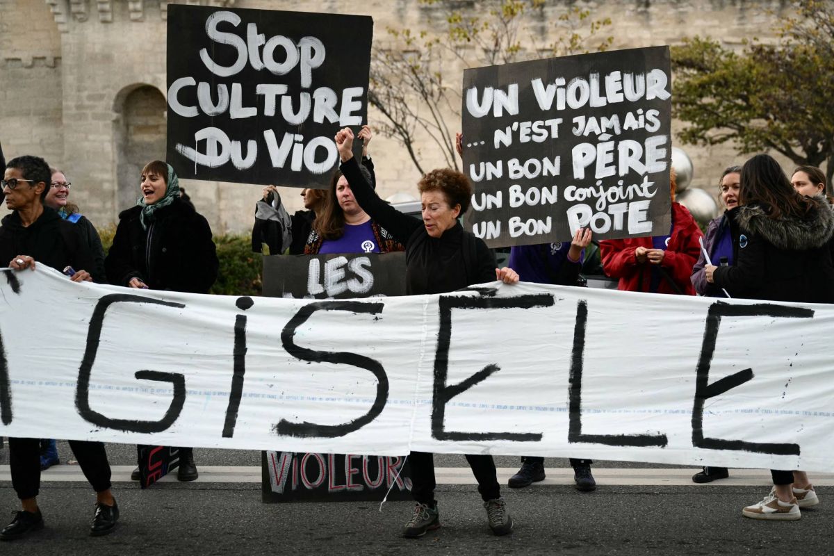 Procès des viols en série en France: la peine maximale de 20 ans requise contre l'ex-mari Procès des viols en série en France: la peine maximale de 20 ans requise contre l'ex-mari