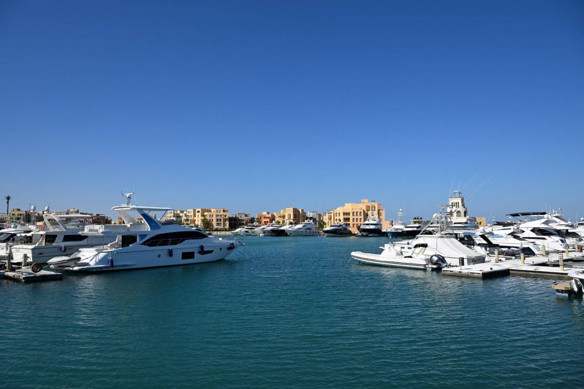 Seize disparus après le naufrage d'un bateau touristique en mer Rouge