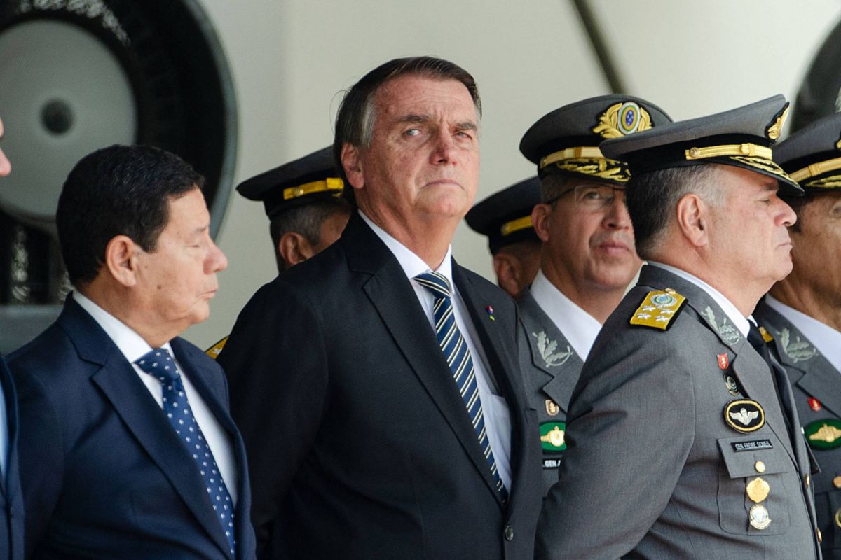 La police recommande l'inculpation de Bolsonaro pour projet de « coup d'État »