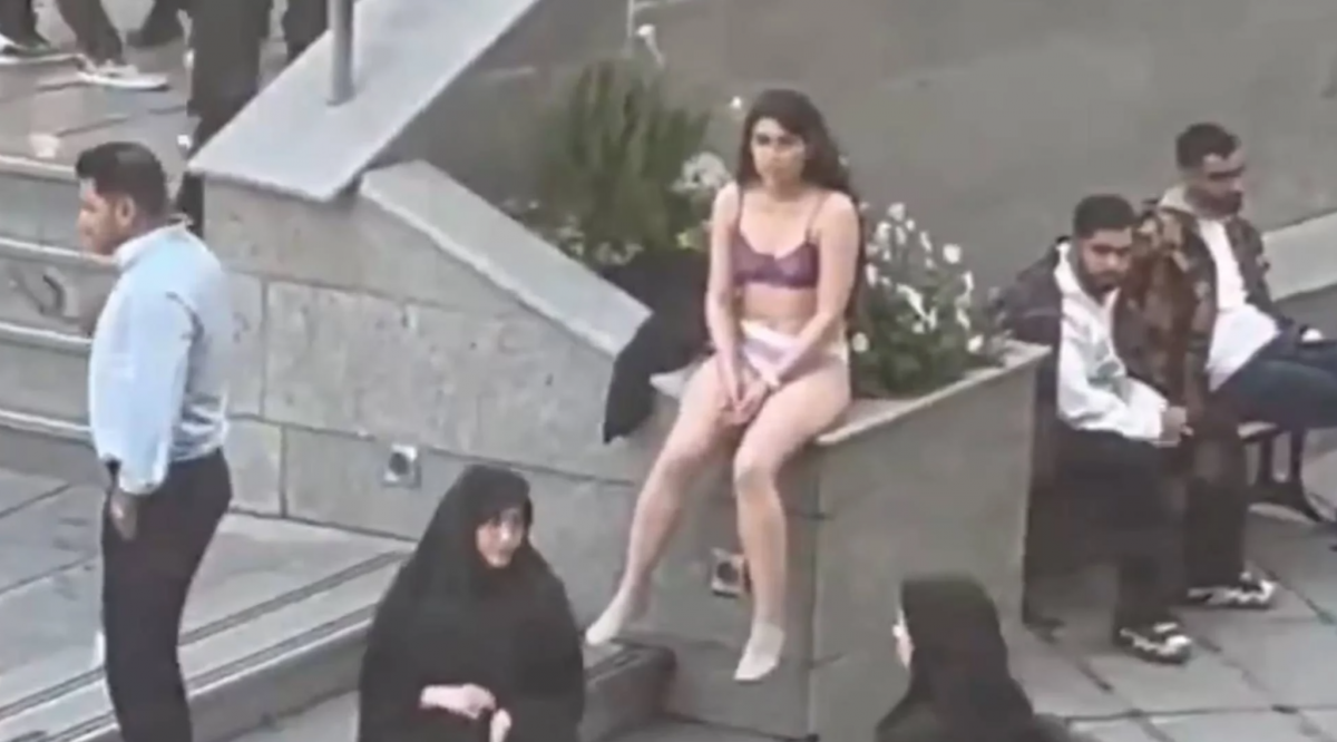 ‘Psychiatric clinics for women not wearing the hijab’ in Iran