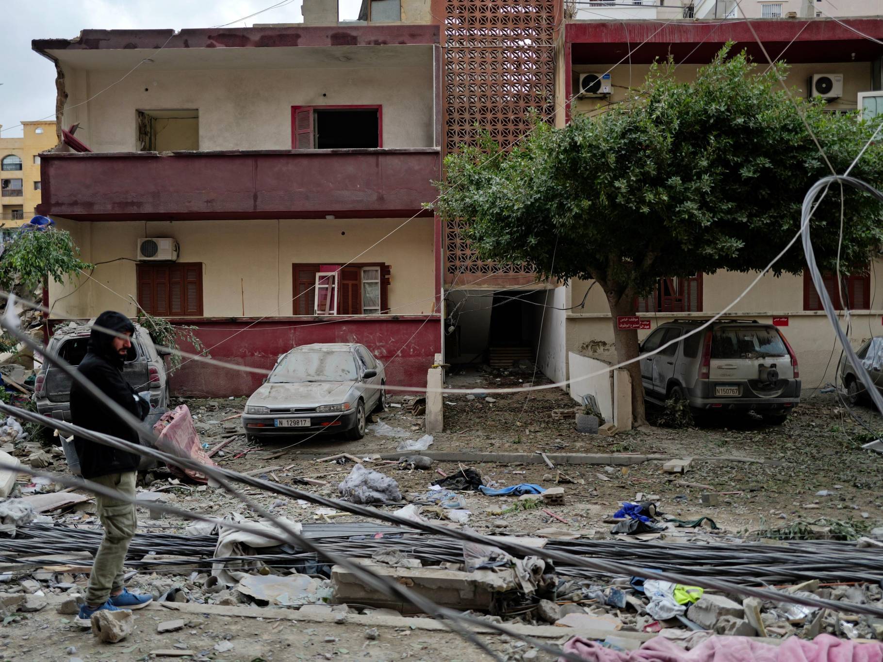 Cables were ripped out by the Israeli bombardment. (Credit: Matthieu Karam)