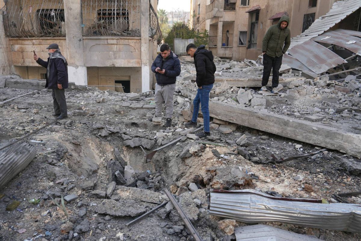Huit civils tués dans des frappes russes sur Idleb, selon une ONG